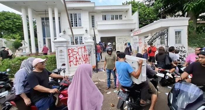 Polisi Tangkap 9 Penjarah Rumah Uya Kuya, Dalami Peran Masing-masing