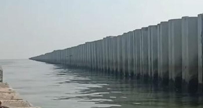 Viral Tanggul Beton Cilincing, KKP Sebut Proyek Reklamasi Berizin