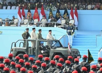 presiden-prabowo-pimpin-upacara-hut-ke-80-tni