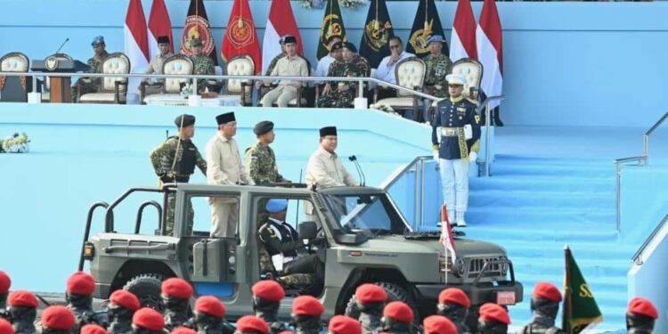 presiden-prabowo-pimpin-upacara-hut-ke-80-tni