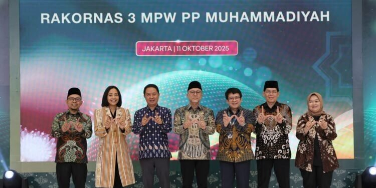 Menurut Buya, Rakornas III juga menghadirkan program prioritas meliputi pendirian Pesantren Eco-Saintek, Gedung Filantropi Muhammadiyah, hingga Gerakan Wakaf Pohon Nasional. Ada pula pengembangan platform digital “wakaflink.id” dan program “One Province One Waqf Project” untuk menggali potensi wakaf unggulan di tiap wilayah.