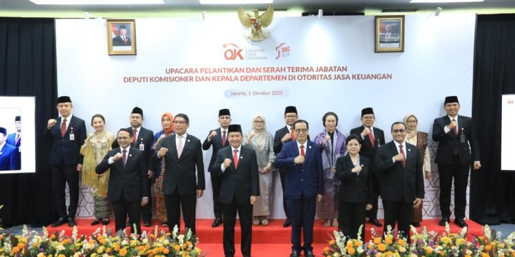 OJK meyakini dengan dukungan jajaran pejabat yang baru dilantik, kolaborasi antara regulator, pelaku industri, dan masyarakat dapat semakin erat, sehingga mampu menciptakan ekosistem keuangan yang sehat, inklusif, dan berkelanjutan