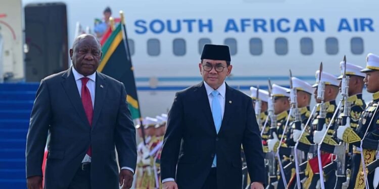 Prabowo Sambut Presiden Afrika Selatan di Istana Merdeka