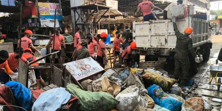 Dua Badai Dahsyat Tewaskan 250 Orang di Filipina