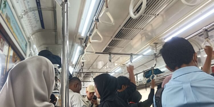 KAI Masih Kaji Operasional KRL Jabodetabek 24 Jam, Prioritaskan Keselamatan dan Perawatan
