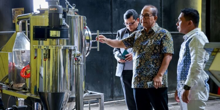 Kemen UMKM Genjot Adopsi Teknologi Tepat Guna untuk Perkuat Produksi Massal Pelaku Usaha