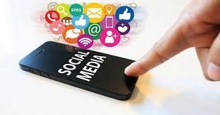 Menurut Meutya, kebijakan ini menjadi tonggak penting dalam menciptakan ruang digital yang aman bagi anak-anak. Pemerintah berharap pembatasan akses media sosial dapat mengurangi paparan konten negatif serta mencegah adiksi digital yang semakin mengkhawatirkan.