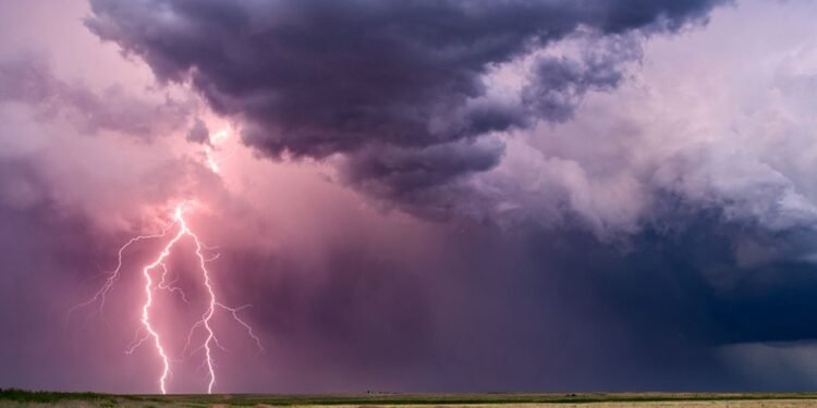 4 Petani Tewas Tersambar Petir di Serang saat Berteduh di Gubuk Sawah