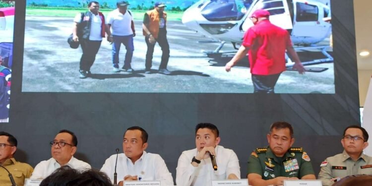 Prabowo Kerahkan Helikopter Pribadi untuk Percepat Penanganan Bencana di Sumatra