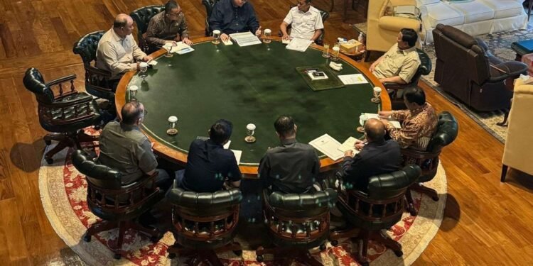 Prabowo Gelar Rapat di Hambalang, Bahas Hilirisasi dan Industri Chip