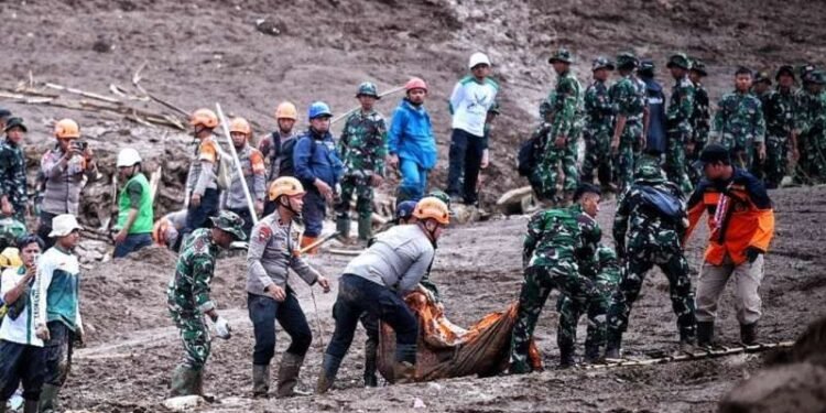 Korban Longsor Cisarua Bertambah, 53 Orang Tewas dan 27 Masih Dicari