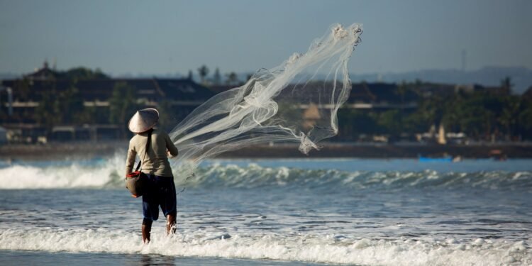 Investasi Maritim Ditargetkan Serap Tenaga Kerja Lewat Pembangunan 1.500 Kapal Nelayan