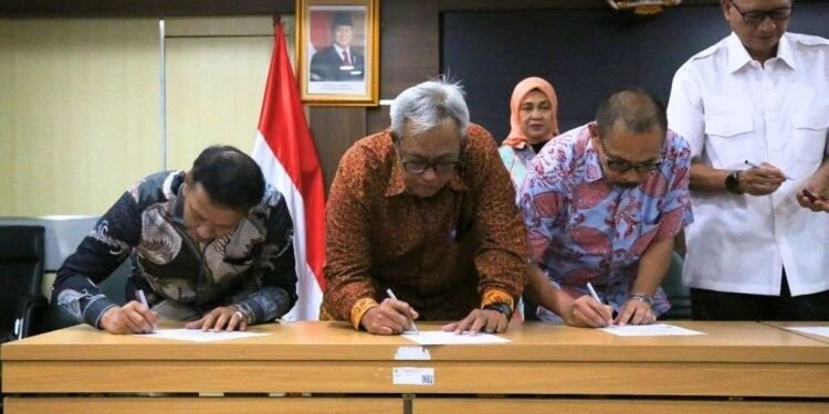 SKK Migas dan PetroChina Kembalikan 34 Hektare Hutan Gambut ke Kemenhut