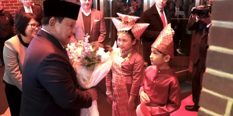 Diaspora Sambut Hangat Kedatangan Prabowo di Washington DC
