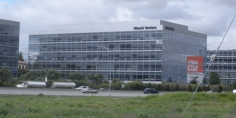 hitachi-iq-agentic-ai