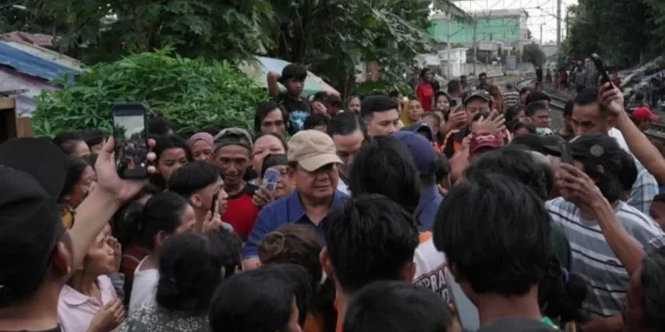 Pengamat Nilai Prabowo Ubah Makna Blusukan Jadi Serap Aspirasi