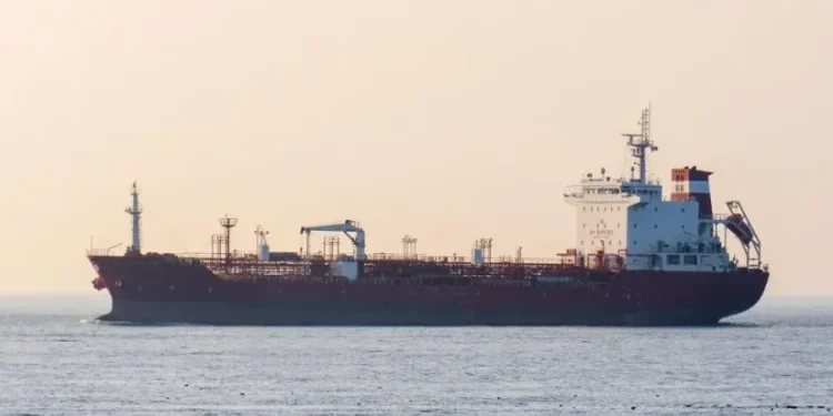 Arus Minyak Selat Hormuz Anjlok 86 Persen Akibat Ketegangan AS–Israel dan Iran