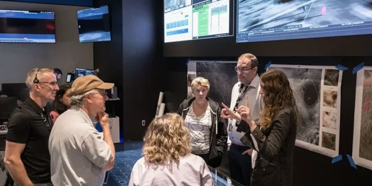 NASA Tunjuk 10 Ilmuwan untuk Tim Sains Misi Artemis di Bulan