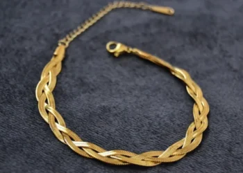 Harga Emas Perhiasan Bergerak Variatif, Selisih Antar Gerai Jadi Perhatian