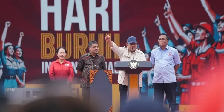 Prabowo Hadiri Puncak Hari Buruh 2026 di Monas, Tegaskan Dukungan untuk Pekerja