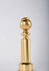 Langkah penyelenggara Golden Globe Awards tersebut dicatat mengikuti langkah serupa yang diambil Academy Awards atau Oscar. Academy of Motion Picture Arts and Sciences selaku penyelenggara Oscar, dicatat memperketat penggunaan AI di industri perfilman. Pihak Academy menegaskan bahwa hanya penampil manusia nyata, bukan avatar AI mereka, yang berhak bersaing memperebutkan penghargaan Oscar. Selain itu, naskah film juga harus ditulis oleh manusia, bukan chatbot berbasis AI