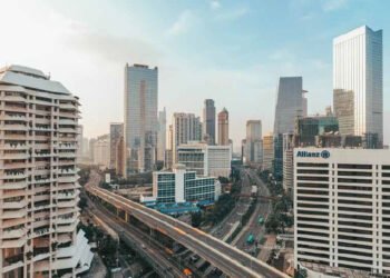 Pernyataan Pramono tersebut disampaikan guna menanggapi putusan Mahkamah Konstitusi yang menolak seluruh permohonan uji materi Undang-Undang Nomor 3 Tahun 2022 tentang IKN. Hingga saat ini, Pemerintah Provinsi DKI Jakarta juga masih menggunakan nomenklatur Daerah Khusus Ibukota (DKI) dan belum berubah menjadi Daerah Khusus Jakarta (DKJ).