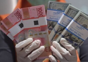 Sementara itu, rasio utang terhadap produk domestik bruto (PDB) berada di level 40,75%. Angka tersebut dicatat berada di bawah batas maksimal rasio utang yang diatur dalam Undang-Undang Keuangan Negara sebesar 60% terhadap PDB