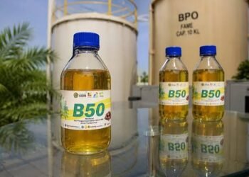 Menurut Bahlil, total konsumsi solar nasional saat ini mencapai 39 juta kiloliter (kl), di mana pada program B40 sebelumnya, porsi bahan bakar nabati (FAME) dicatat telah mencapai 40%. FAME adalah campuran CPO dengan metanol. Ketika dicampur menjadi solar, namanya menjadi B40.