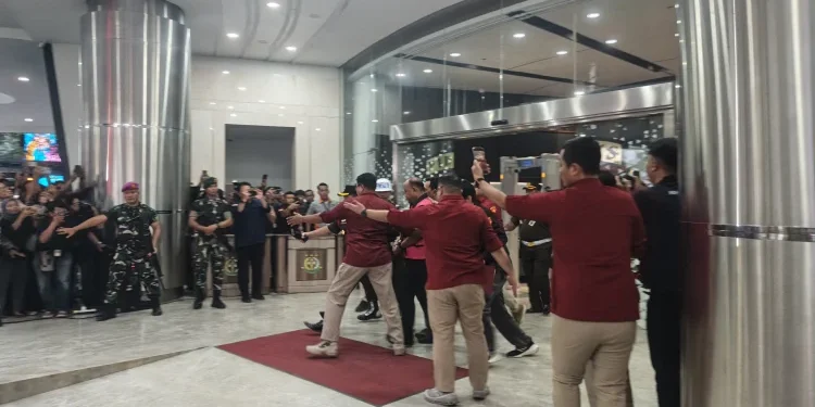 Kejagung Tahan Dadan Hindayana dan Dua Mantan Wakil Kepala BGN