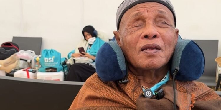 Perjuangan Mbah Sarjo Tunaikan Haji, Sempat Pingsan hingga Jual Kebun Demi ke Tanah Suci