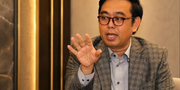 Prof. Ahmad Tholabi Kharlie: Santri Harus Menguasai Kitab Sekaligus Teknologi