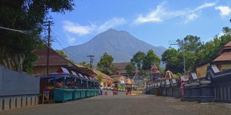 Gunung Kawi: Antara Keindahan Alam, Sejarah, dan Mitos Pesugihan