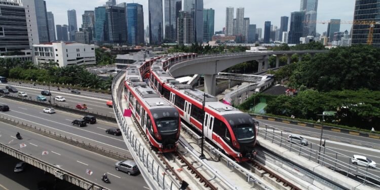 Proyek LRT Pegangsaan Dua-Manggarai Capai 95 Persen