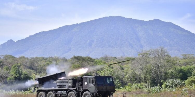 Korps Marinir Uji Roket 122 Mm Buatan Serbia, Seluruh Proyektil Tepat Sasaran