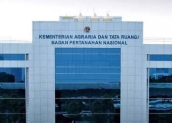 Menurut Nusron, pada tahap pertama dimulai pada 17 Agustus 2026 di 17 kabupaten/kota. Selanjutnya, tahap kedua akan diperluas ke 24 kabupaten/kota mulai 24 Agustus 2026. Hingga akhir Agustus 2026, percepatan layanan tersebut akan mencakup 41 kabupaten/kota atau mendekati angka 50 persen, total pelayanan.