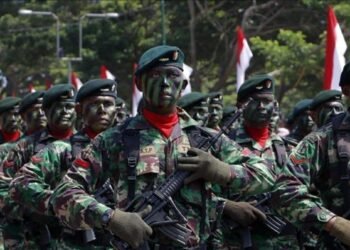 Menurut Gatot, bahaya ketika sistem meritokrasi digantikan oleh kedekatan politik, hubungan keluarga atau faktor nonprofesional lainnya. Kondisi itu, dapat menimbulkan frustrasi di kalangan prajurit yang telah bekerja keras dan mempertaruhkan nyawa dalam menjalankan tugas.
