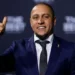Roberto Carlos Dikabarkan Memeluk Islam di Brasil