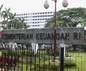 Ke-14 pejabat tersebut, delapan merupakan pejabat eselon II di Direktorat Jenderal Pajak dan Direktorat Jenderal Bea dan Cukai (DJBC). Selain itu, Suahasil Nazara juga melantik dua pejabat untuk mengisi posisi sekretaris dan wakil sekretaris pada Sekretariat Pengadilan Pajak.