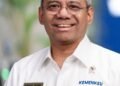 Suahasil Nazara merupakan ekonom sekaligus akademisi Universitas Indonesia (UI). Ia merupakan lulusan Universitas Illinois Urbana, Amerika Serikat (AS) yang pernah menjadi Kepala Lembaga Demografi Fakultas Ekonomi dan Bisnis UI