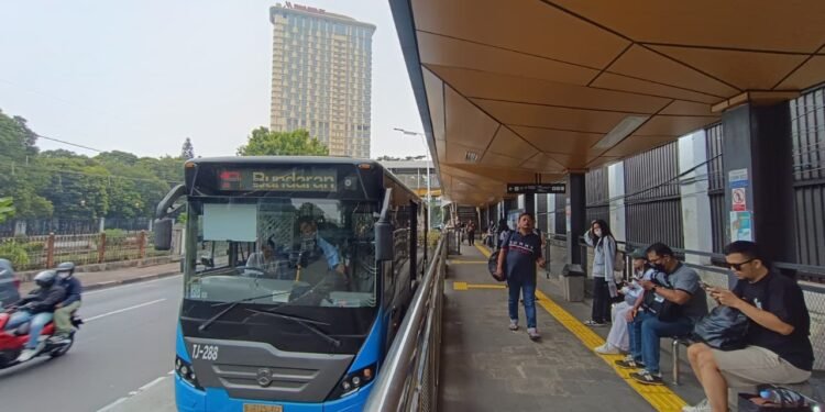 Konektivitas Transportasi Publik Diminta Jangkau Jalan Mikro