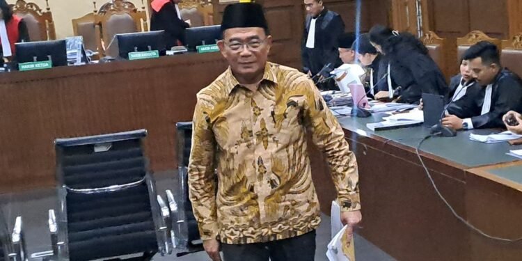 Muhadjir Ungkap Jokowi Izinkan Pengalihan 10.000 Kuota Haji
