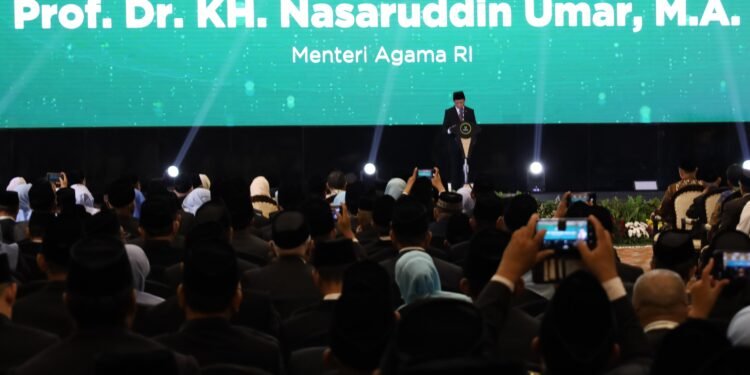 Menag Ungkap Lima Sumber Pengetahuan yang Diajarkan di Pesantren