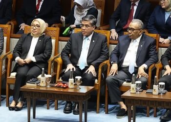 uu-pelindungan-ketenagakerjaan-10-hak-pekerja