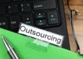 Menurut Said kembali, masa kontrak pekerja alih daya maksimal empat tahun. Kontrak awal berlaku hingga dua tahun dan dapat diperpanjang dua kali, masing-masing maksimal satu tahun. Dengan ketentuan tersebut, pekerja yang menjalani masa kontrak penuh berpotensi memperoleh pesangon hingga empat bulan upah saat terkena PHK.