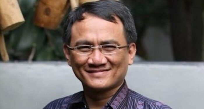 Andi Arief Sebut Pansus DPR Bisa Jadi Ajang Klarifikasi Gibran