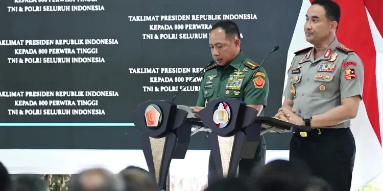 Prabowo Beri Taklimat kepada 800 Pati TNI-Polri di Istana